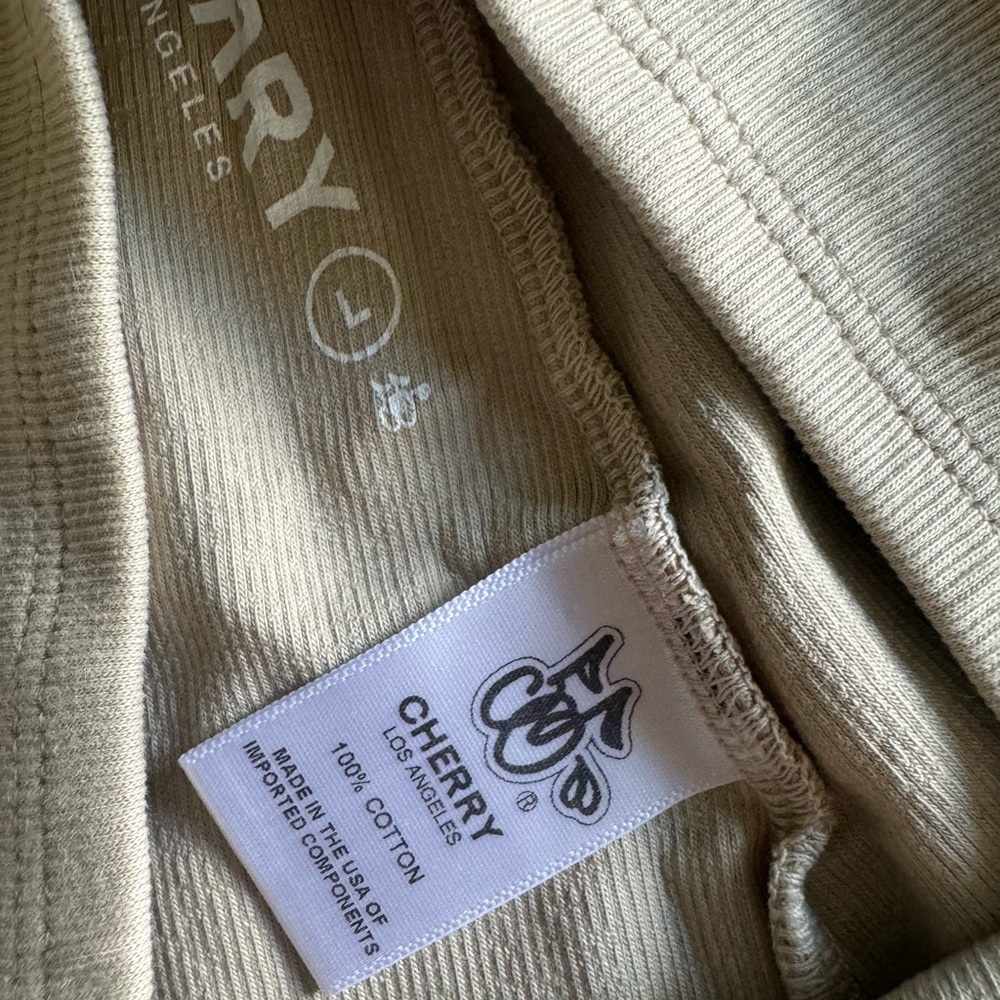 Cherry Los Angeles Ribbed Basic Logo Biker Shorts - Picture 3 of 5